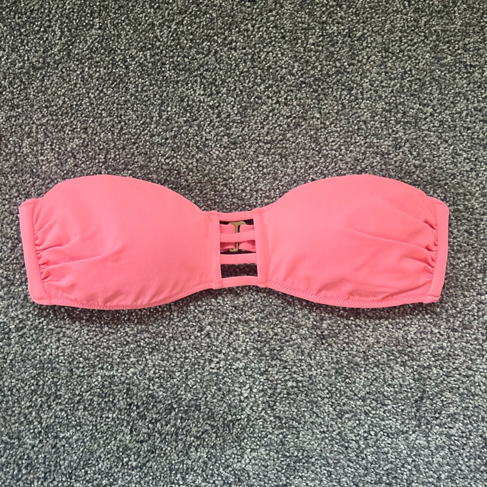 Victoria’s Secret Bandeau Wireless Bikini Top in Pink Size Small